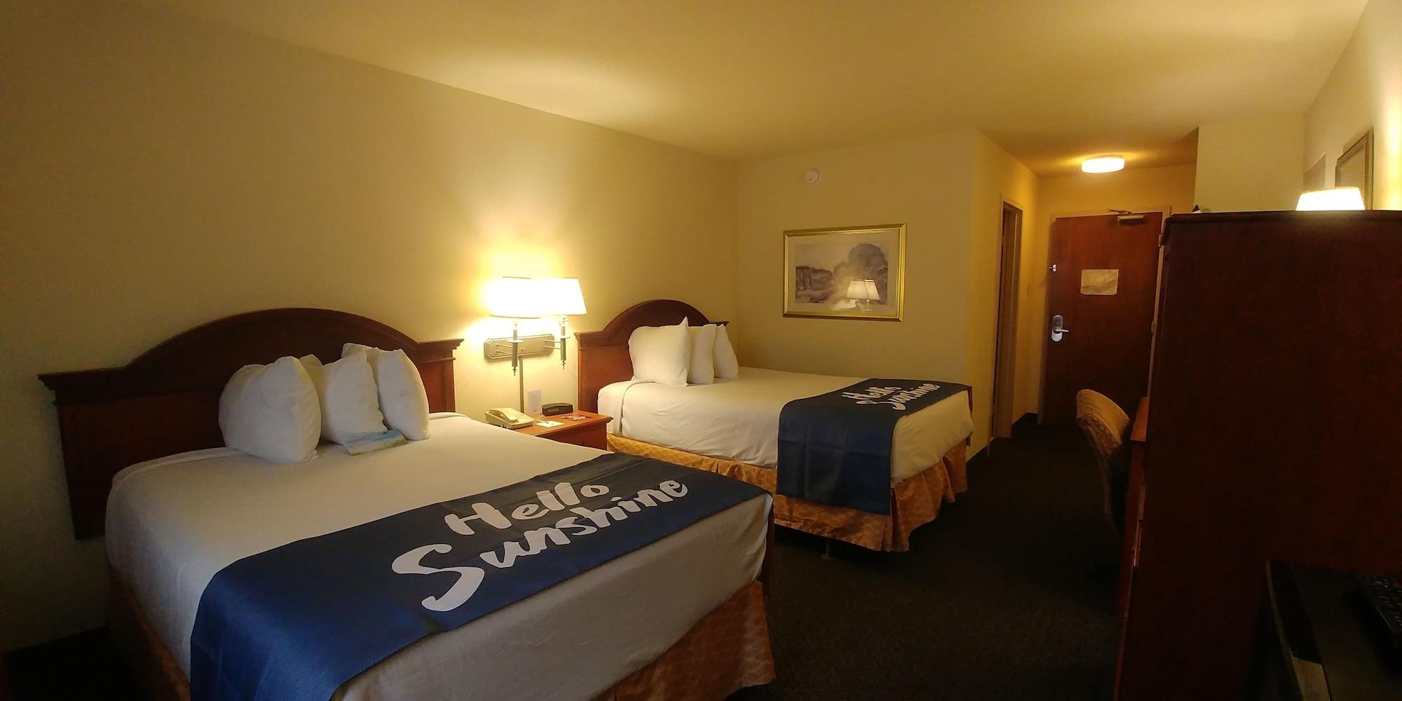 Days Inn By Wyndham Sidney Oh Kültér fotó