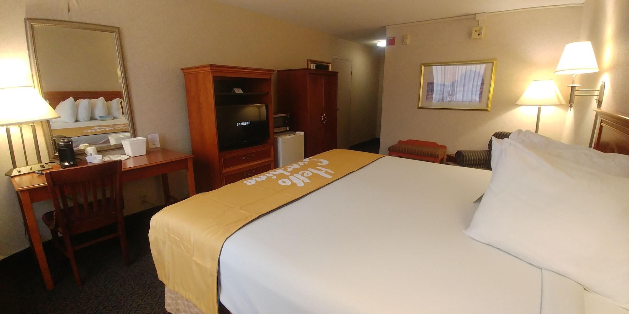 Days Inn By Wyndham Sidney Oh Kültér fotó