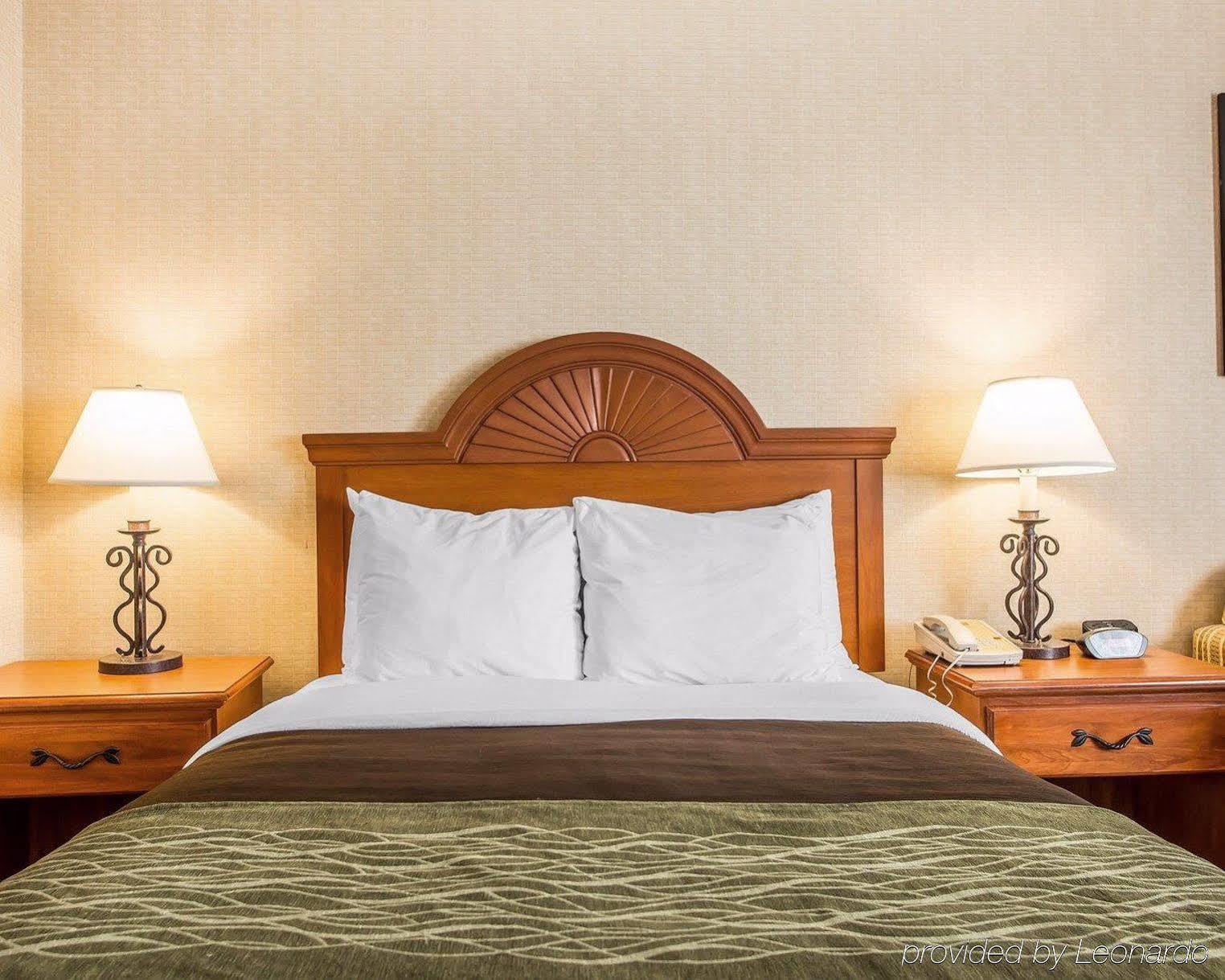 Days Inn By Wyndham Sidney Oh Kültér fotó